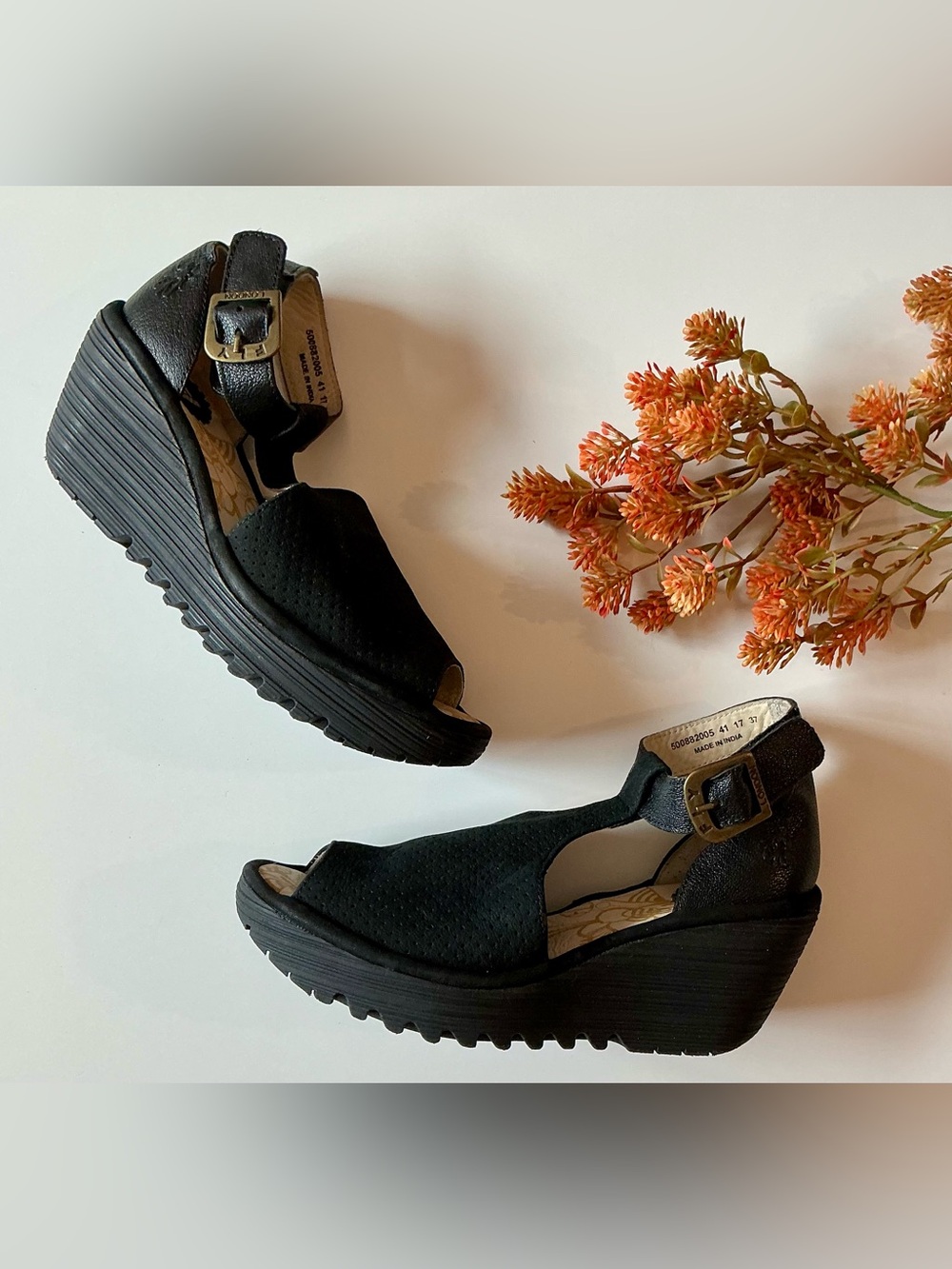Fly London Yala Sandals Sz 37